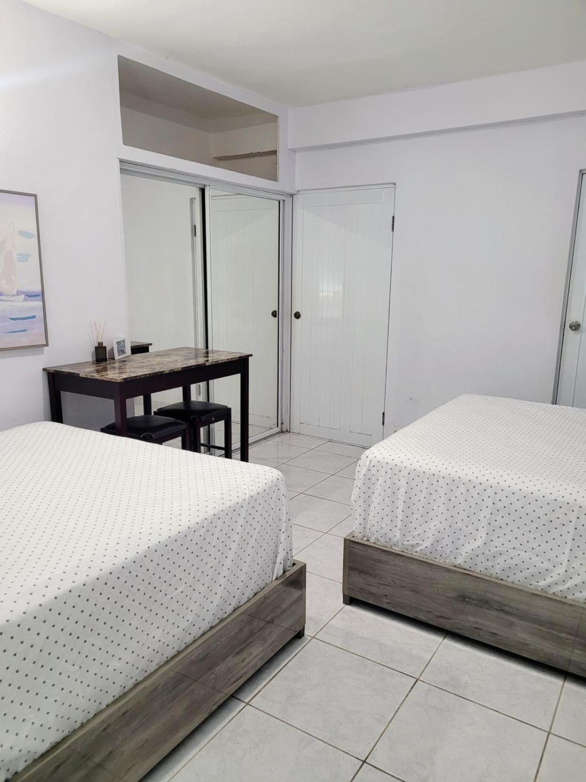 Playa Apartments 萨利纳斯 外观 照片