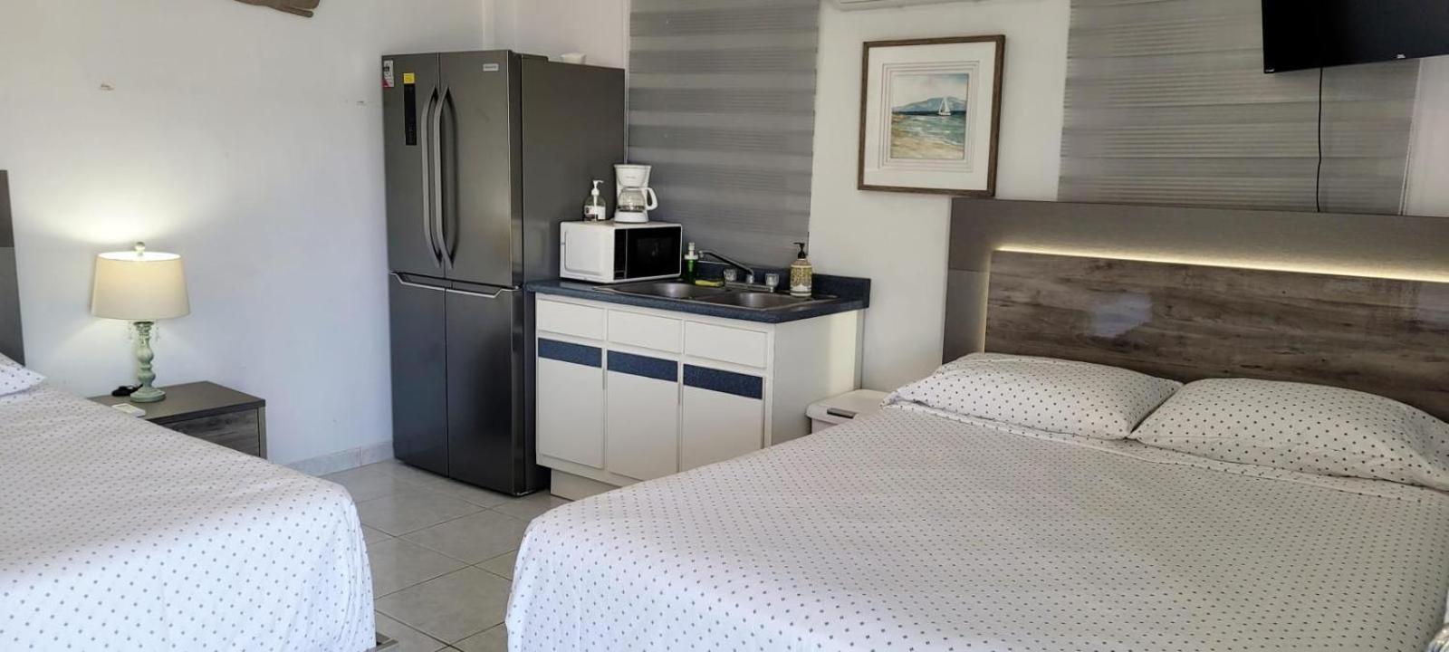 Playa Apartments 萨利纳斯 外观 照片