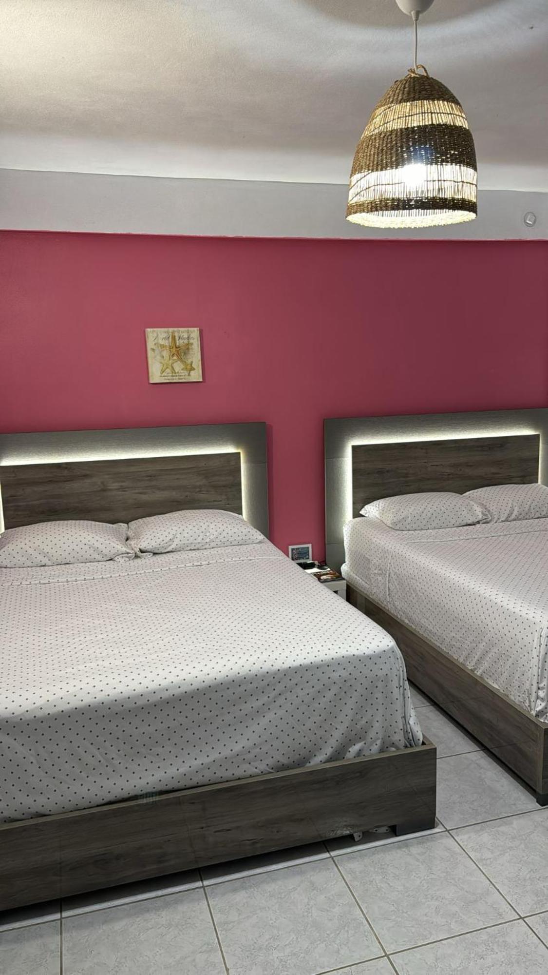 Playa Apartments 萨利纳斯 外观 照片