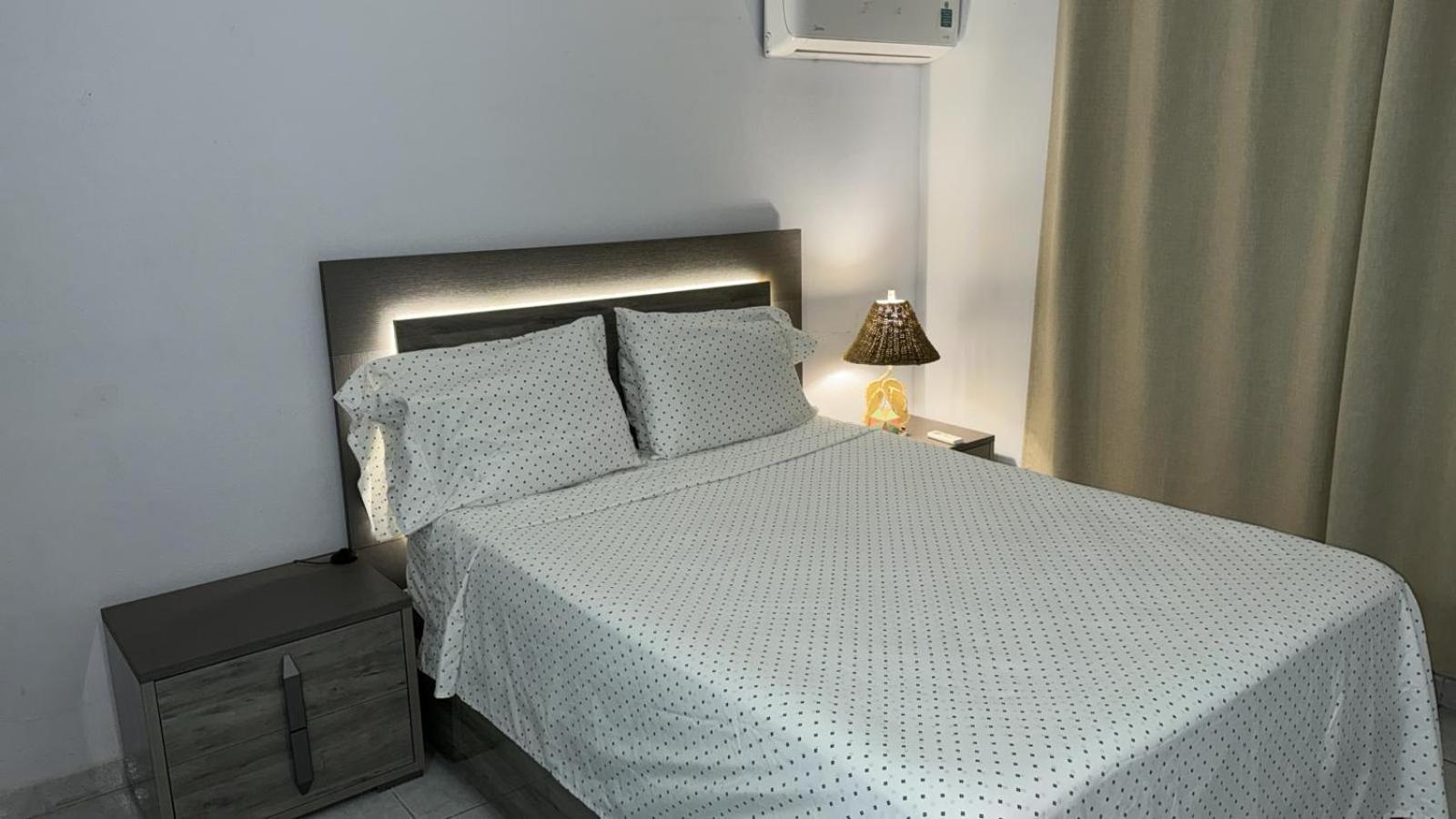 Playa Apartments 萨利纳斯 外观 照片